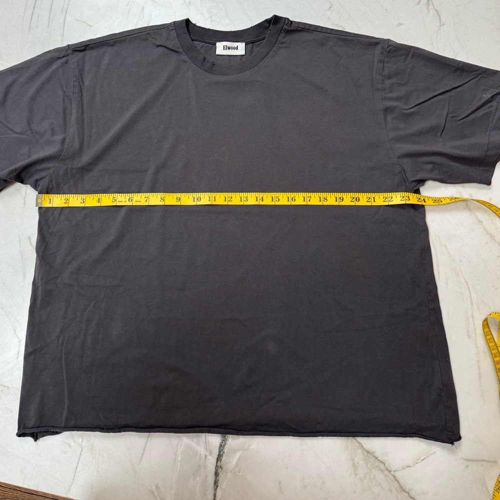 Elwood Men’s Oversize Cropped Core Tee - Picture 7 of 9